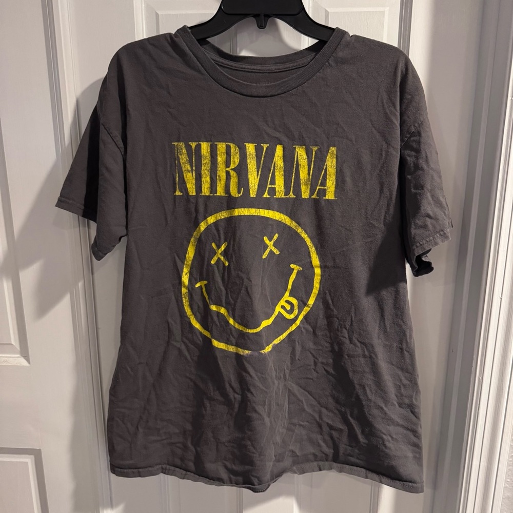 Nirvana Smiley Face Graphic T-Shirt Gray‎ Yellow Logo Size XL